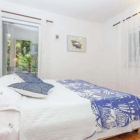 Apartment Bego *